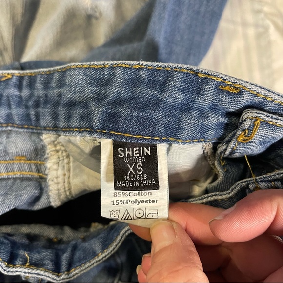 GUC Lot of 2 Distressed JEANS size XS SHEIN & CALVIN KLEIN - Picture 7 of 8